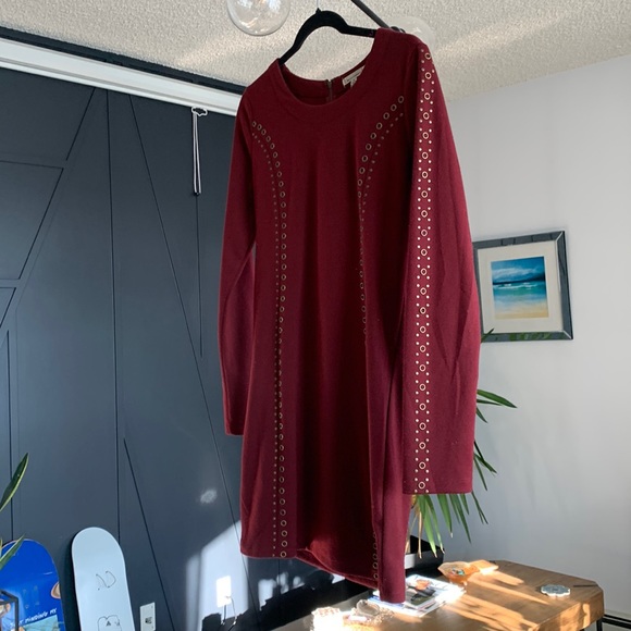 Long Sleeve Burgundy Dress - Picture 4 of 4